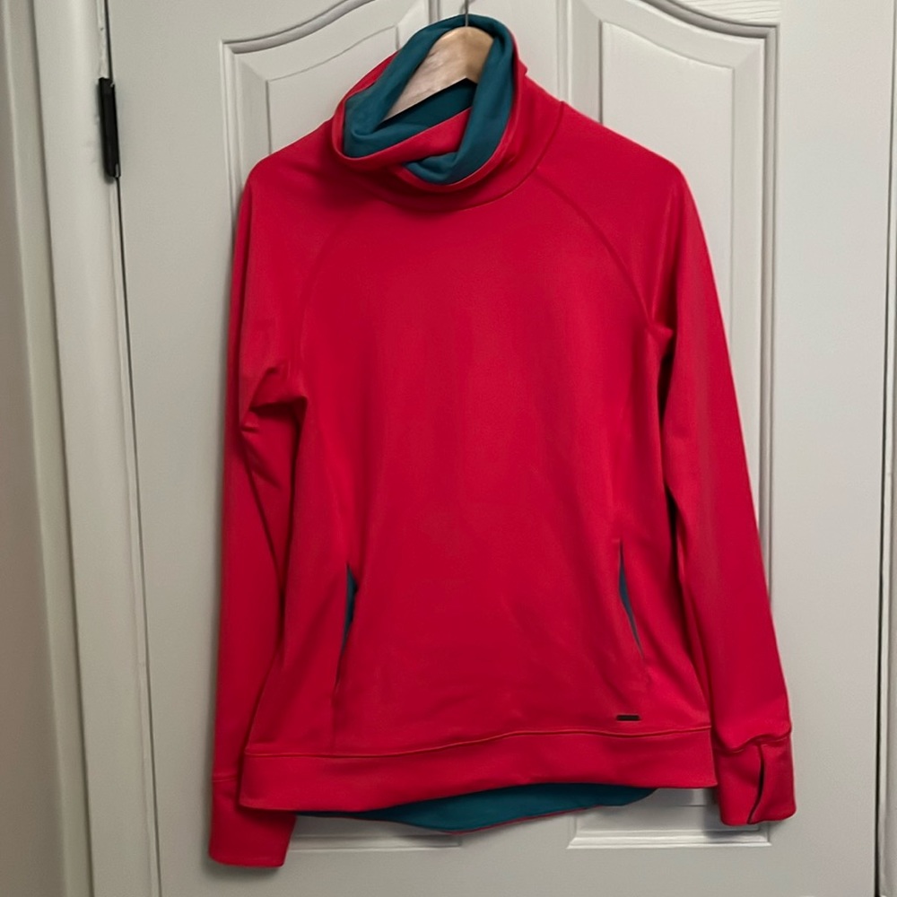 Sugoi Coral, turquoise-lined top